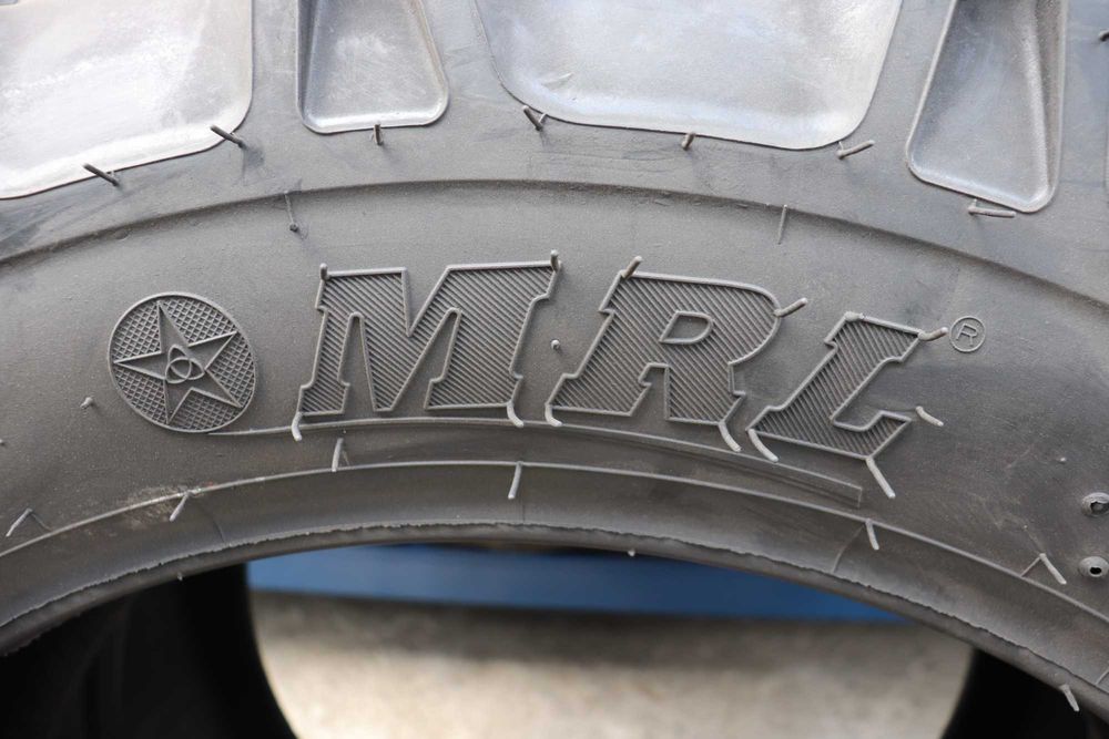 Anvelope noi 12.4-28 marca MRL cu 8 pliuri cauciucuri pentru TRACTOR