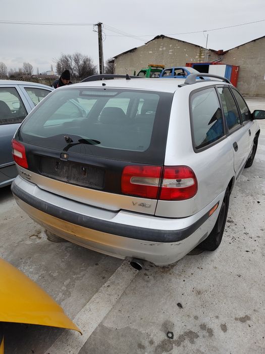 Dezmembrez Volvo V 40   1.8 benzina