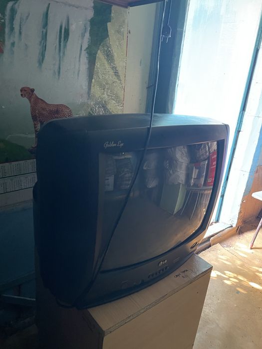 Продам телевизор LG