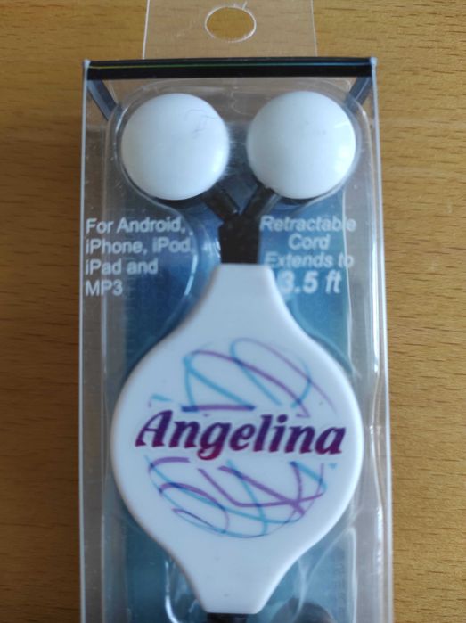 Нови  слушалки с прибиращ се кабел и персонален надпис Ангелина, 1 м