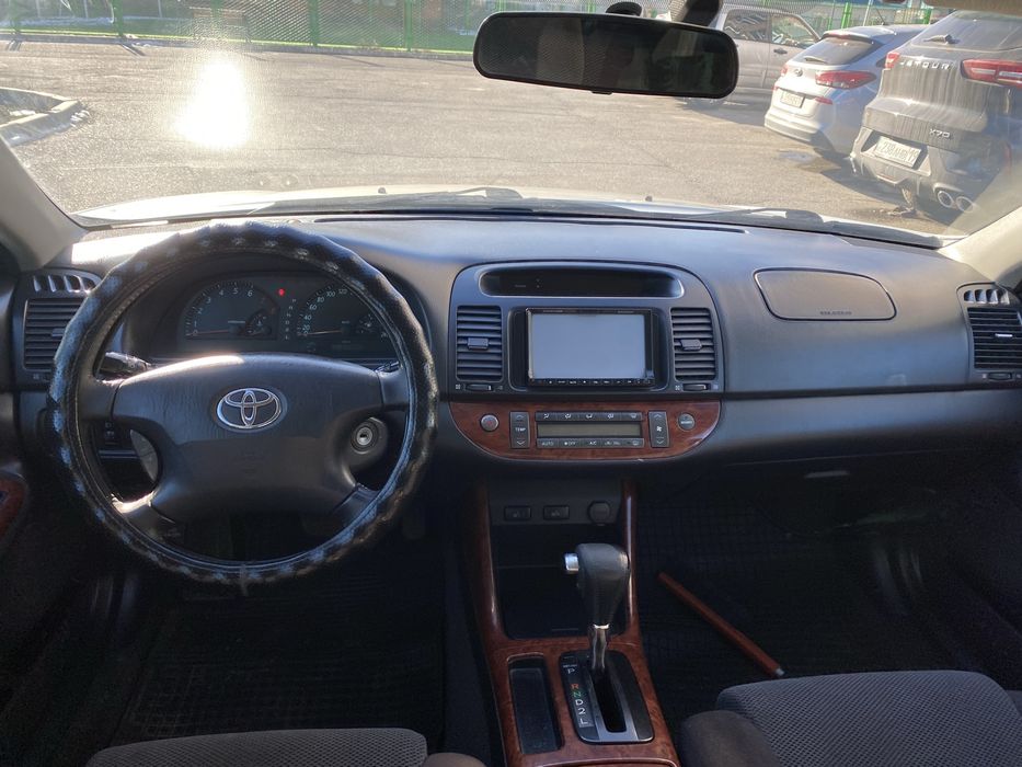 Тайота камри 30 2003г