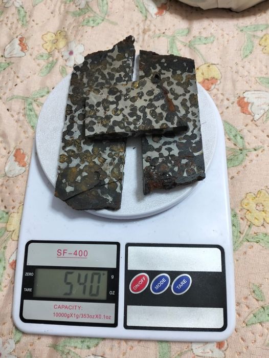 Продам метеорит "серичё палласит "