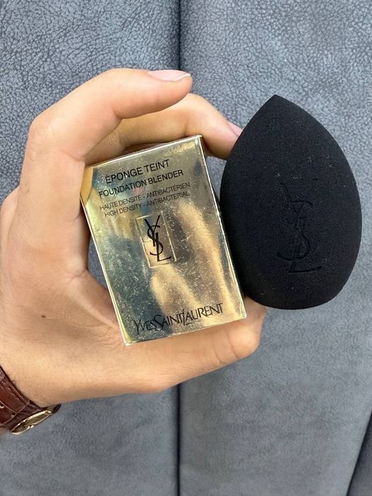 YSL Foundation Blender Makeup Sponge