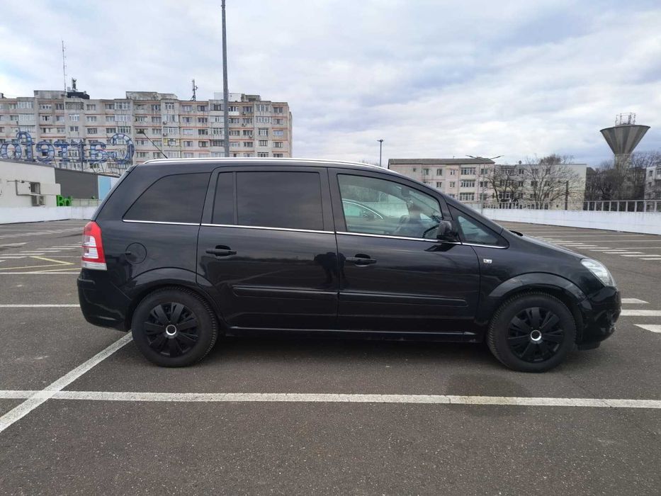 Opel Zafira B 2012 1.8