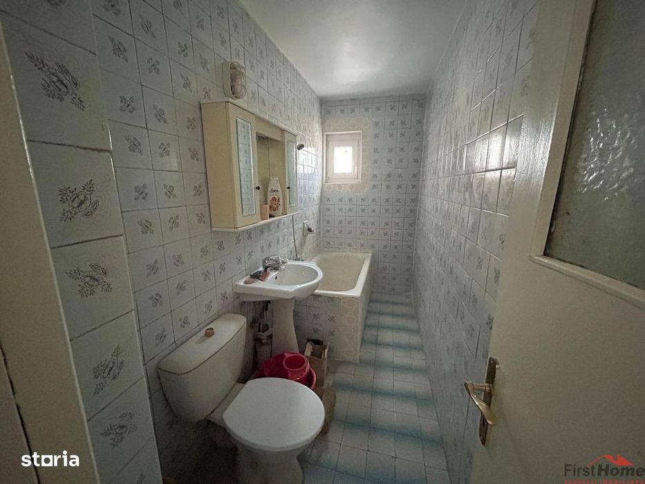 Apartament cu 2 camere de vanzare, etaj 4, zona Sud