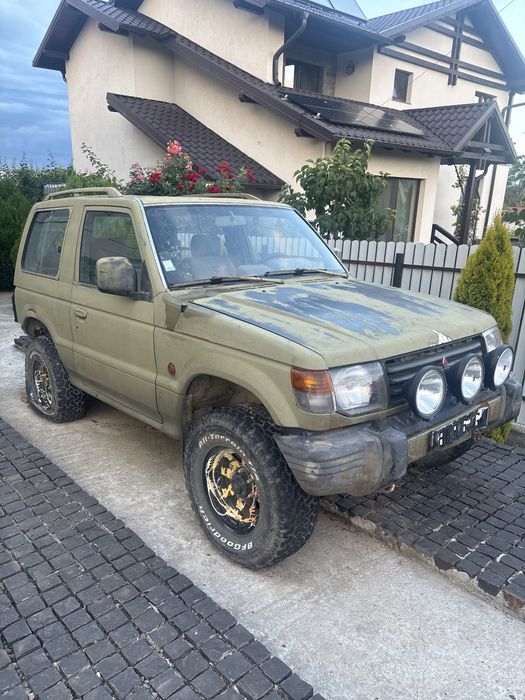 MITSUBISHI Pajero 1991 — imagine 4