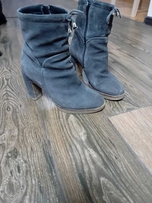 Ghete piele naturala marime 36