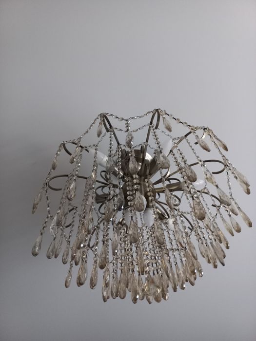 Продам люстру торг