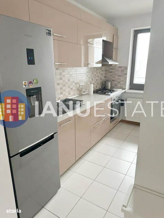 Berceni 5`Metrou Dimitrie Leonida Aparatorii Patriei Centrala Parcare — fotografia 3