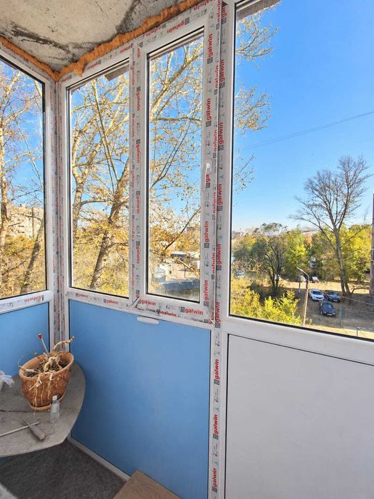 Продам 2 комн квартиру на 6 мкр