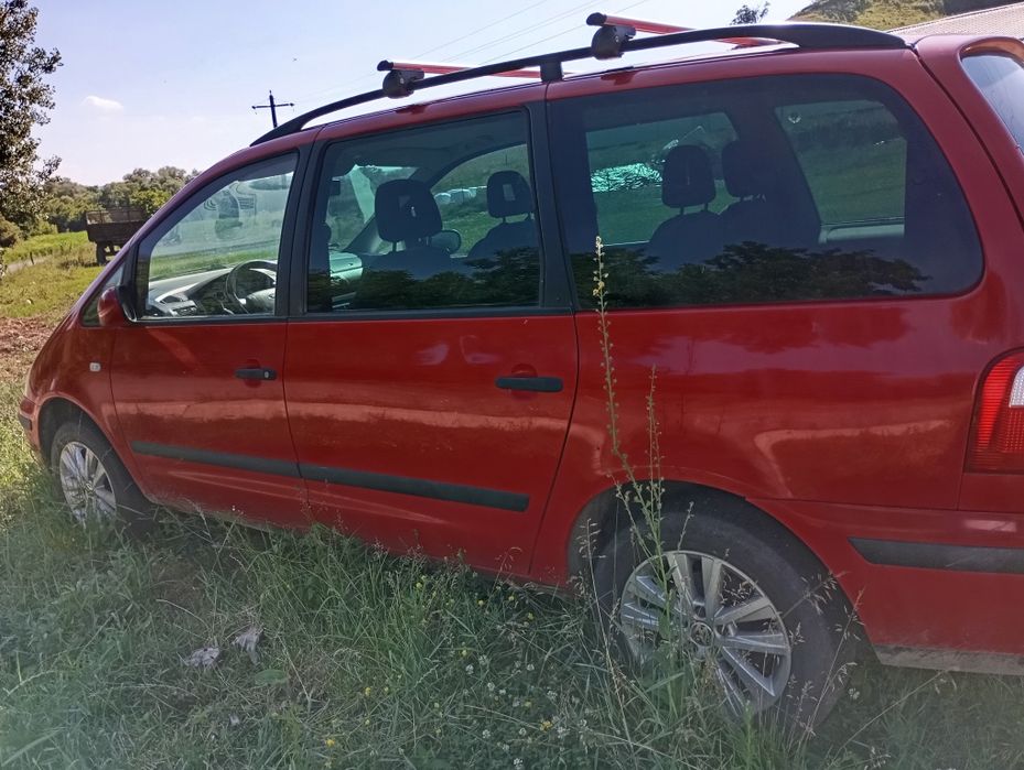 Vând Ford Galaxy 1.9 TDI 2005