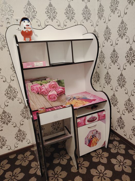 Qiz bolalar uchun kamplekt mebel