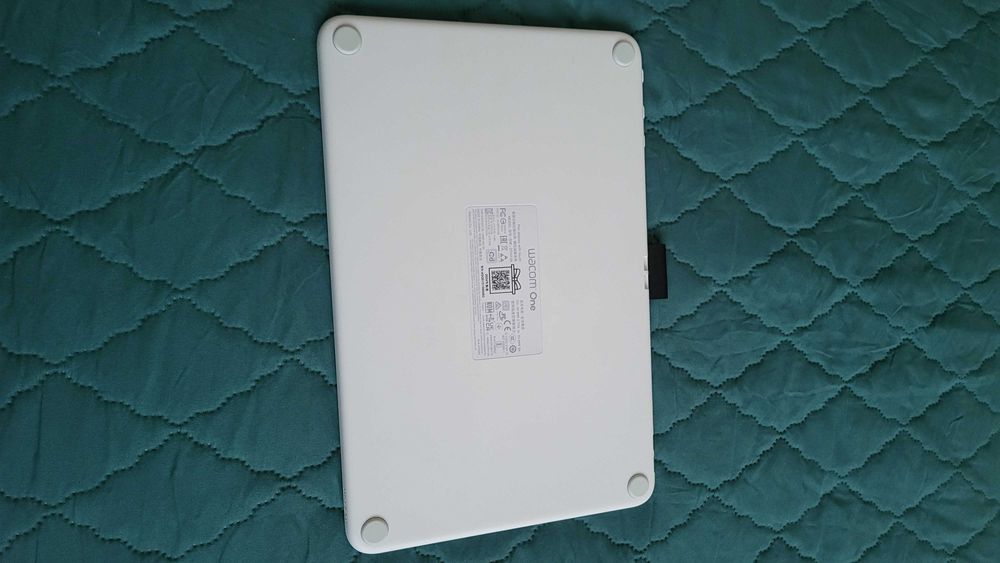 Wacom One 13 Touch – Топ графичен таблет с дисплей | Гаранция