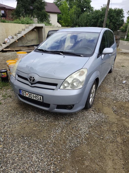 TOYOTA Corolla Verso