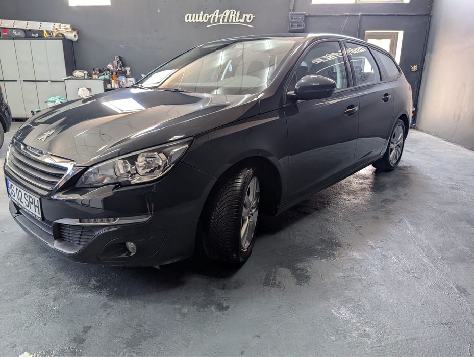 Peugeot 308 SW 1.6 BlueHDi 120 CP Automat – 11/2016 – 139.000 km
