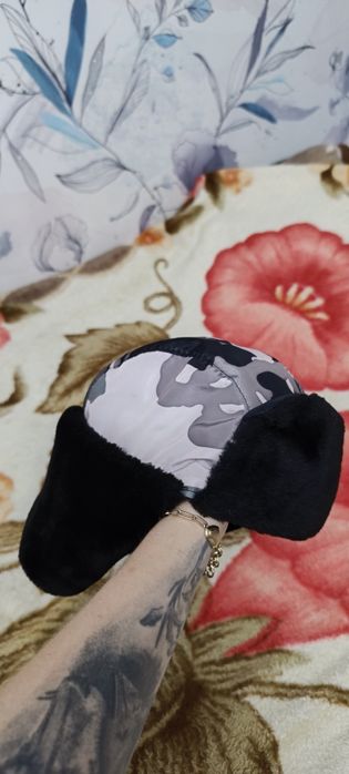 Продам шапки зимние