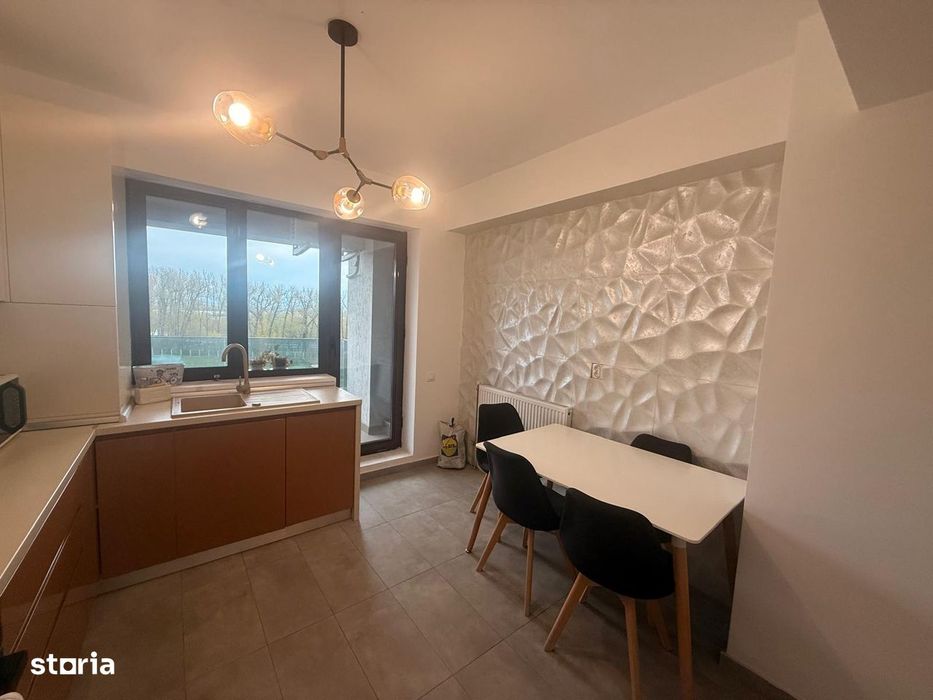 Apartament 3 camere + loc de parcare
