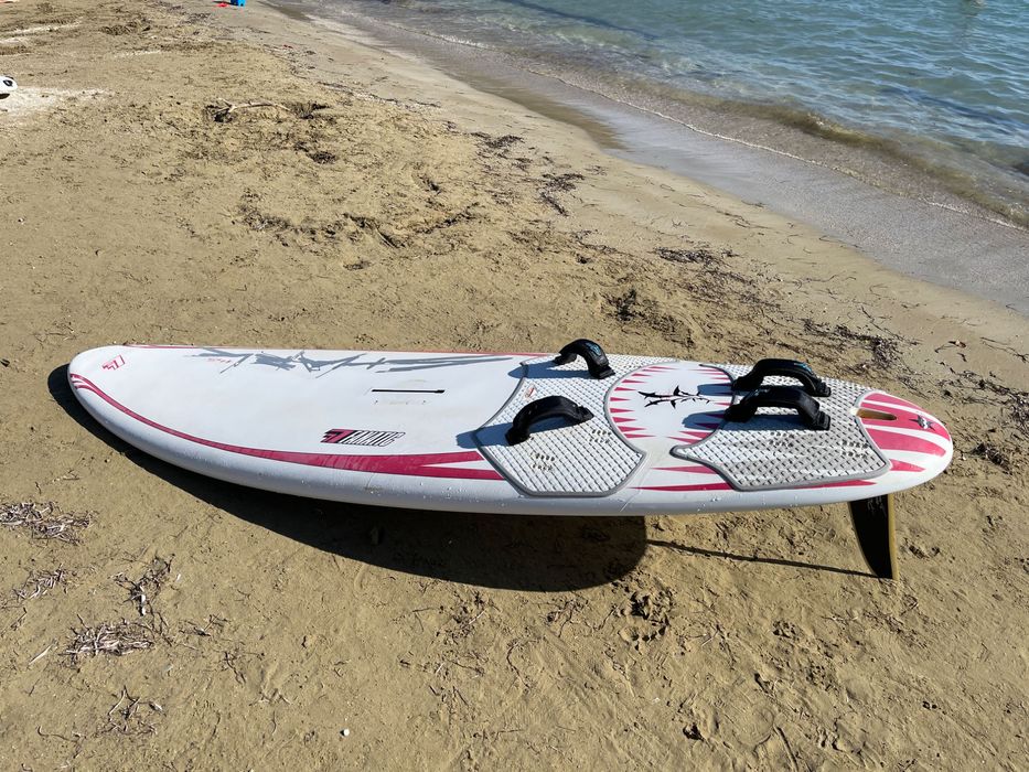 Vand placa de windsurfing Fanatic Shark 145 l