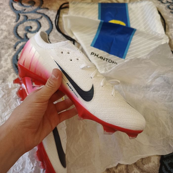 Butsa sotiladi air zoom vapor 16 elite  yangi umuman kiyilmagan