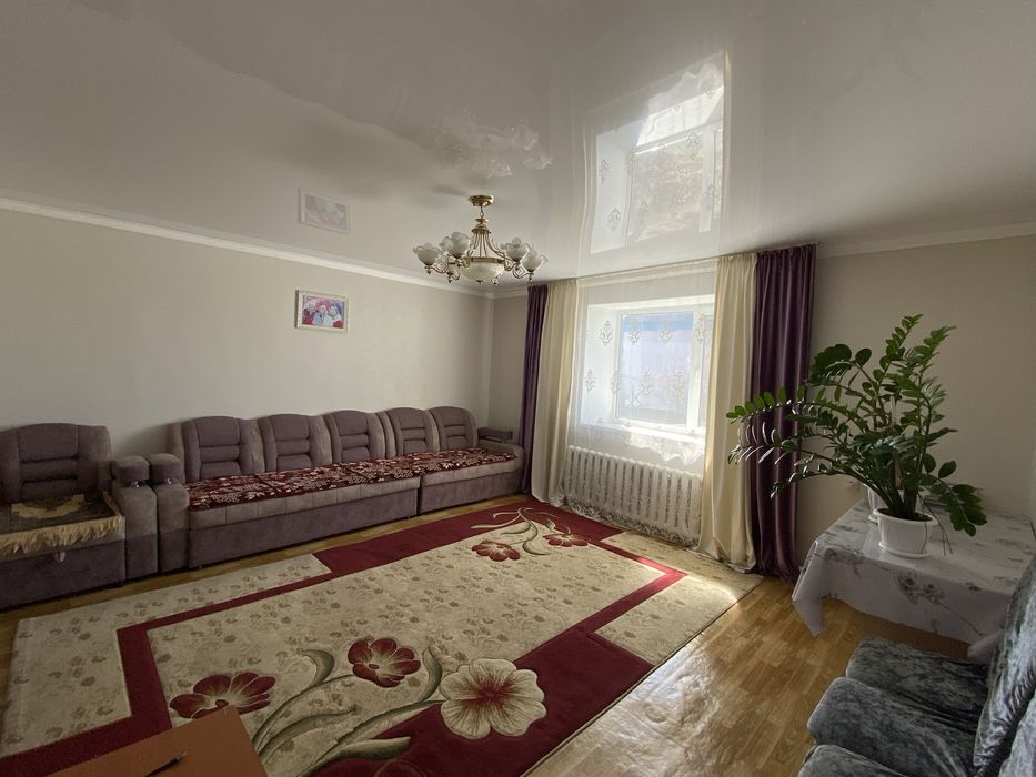 4 бөлмелі Үлкен  үй сатылады!