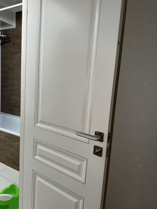 Двери продается белый цвет