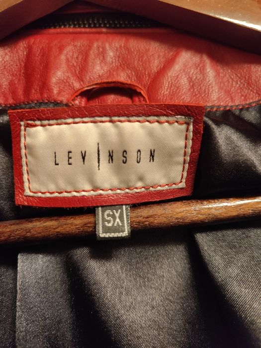 Продам Кожаную куртку