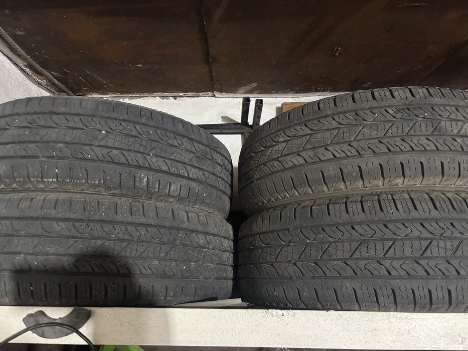 Продам автошины на джип