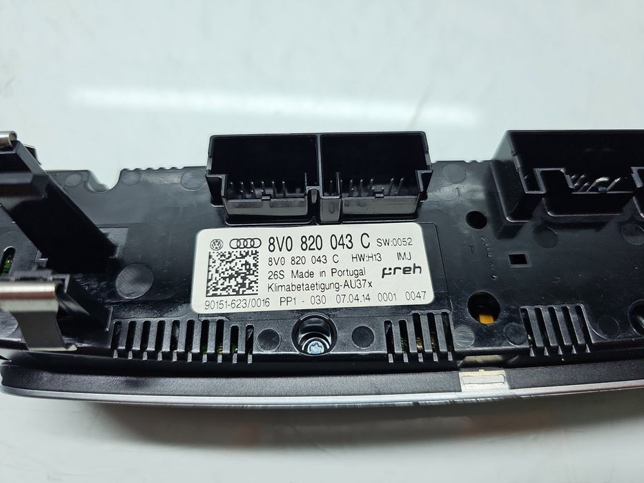 Panou comanda clima AUDI A3 (8V1) [Fabr 2012-prezent] 8V0820043C
