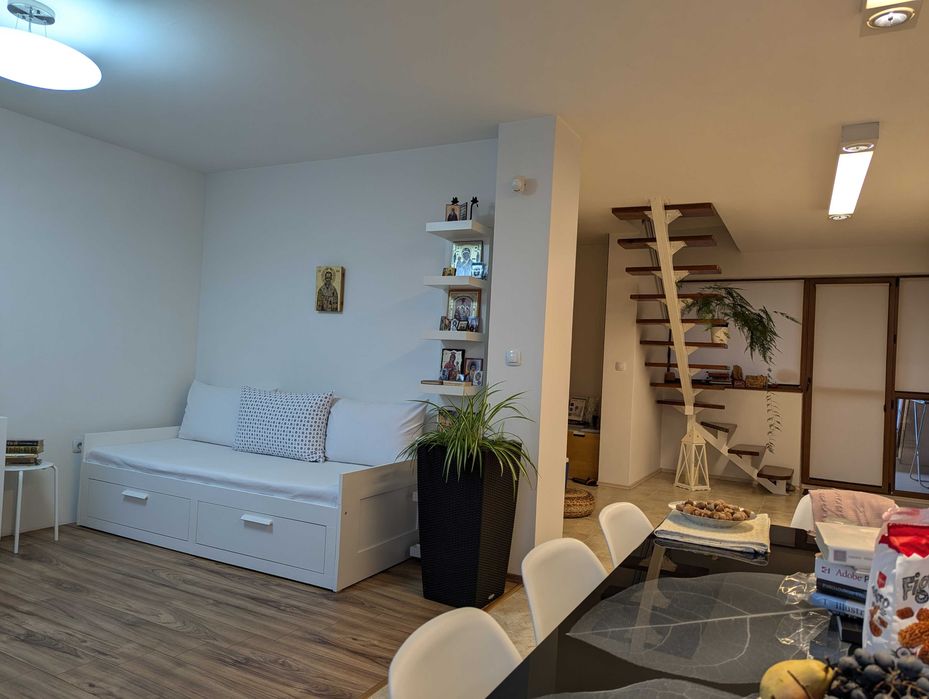 Дава се под наем Мезонет в Варна, Център - 120 кв.м за 740 € - Снимка #3