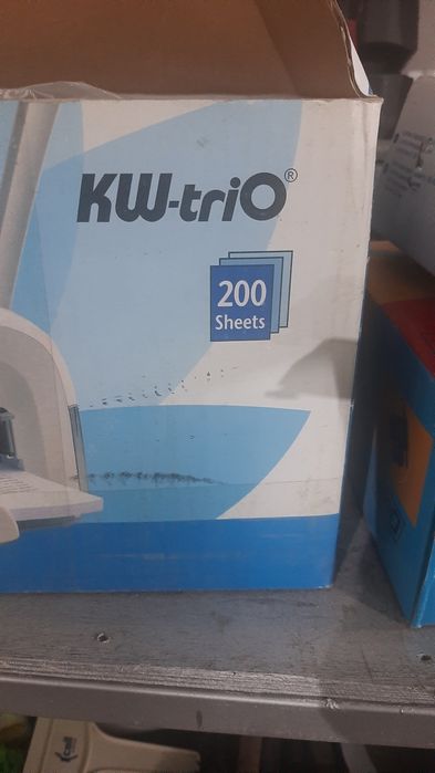 Дырокол KW-rtio 9556