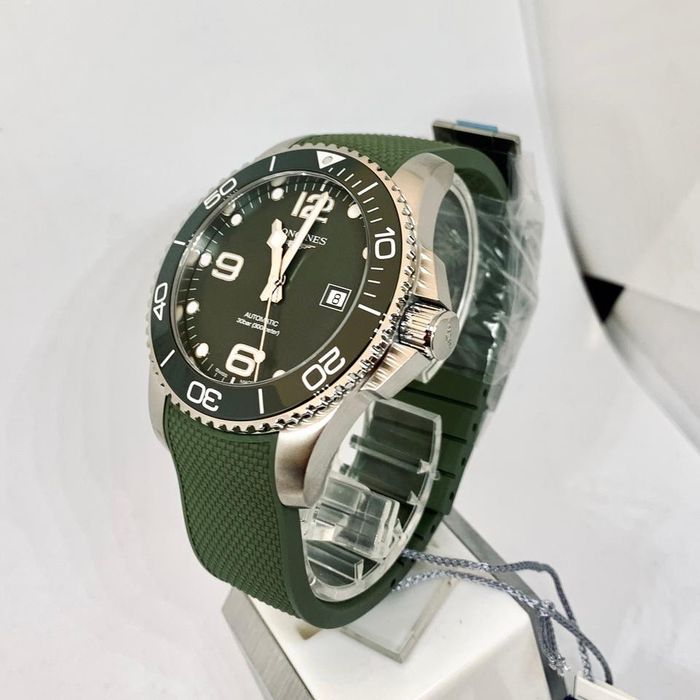 Швейцарские часы LONGINES Conquest Automatic Green