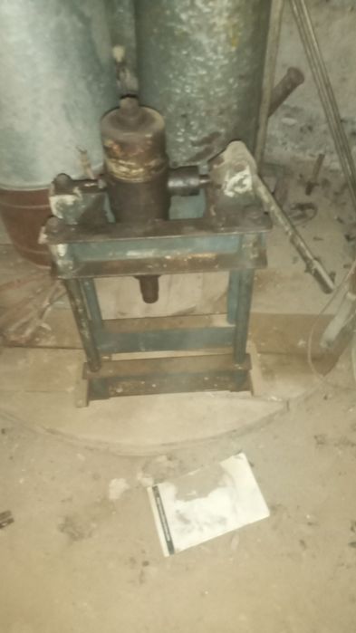 Gidro nasos  pres sotiladi