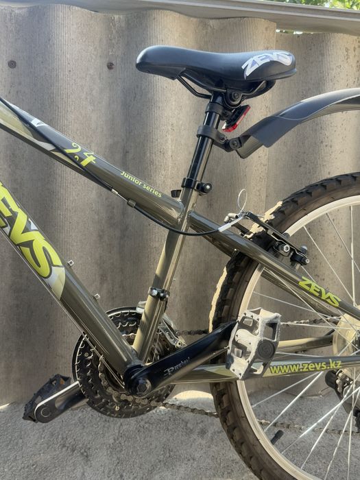Оригинальный Велосипед Zevs