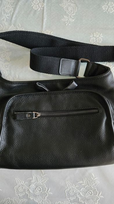 Продам кожаную Барсетку