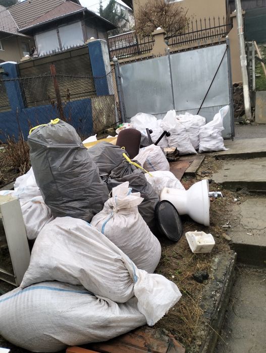 Servici complete debarasari demolari in apartamente beciuri poduri cas