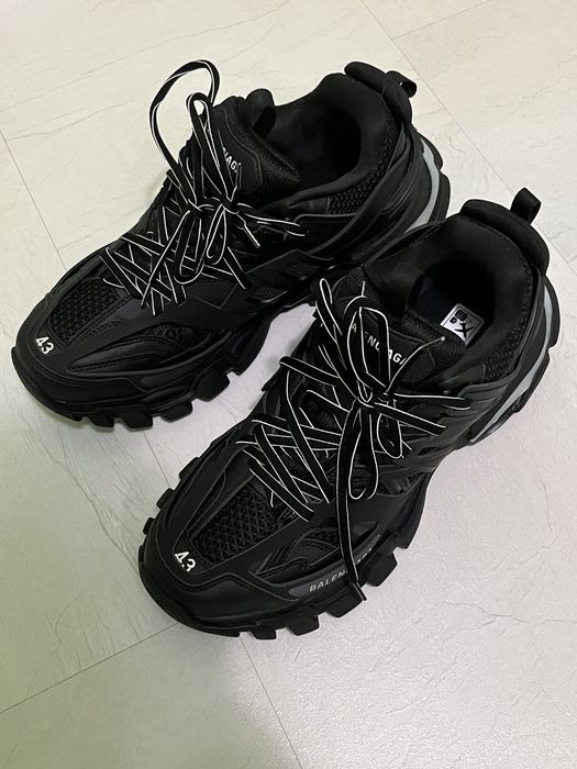 Balenciaga olx best sale