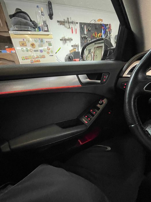 Vând Audi A4 B8, 2011, 2.0TDI 143cp CAGA Multitronic 8+1