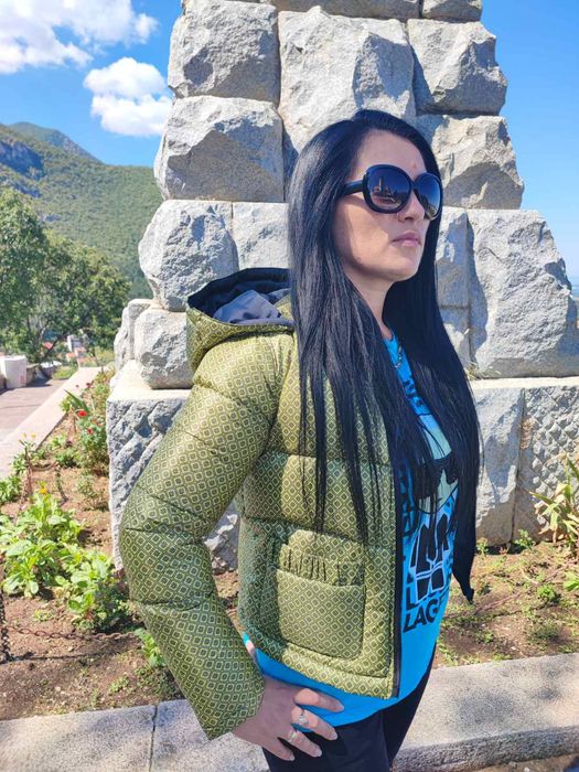 Прекрасни якета с качулка и гъши пух