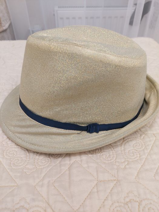 Продам шляпу за 1800 тенге