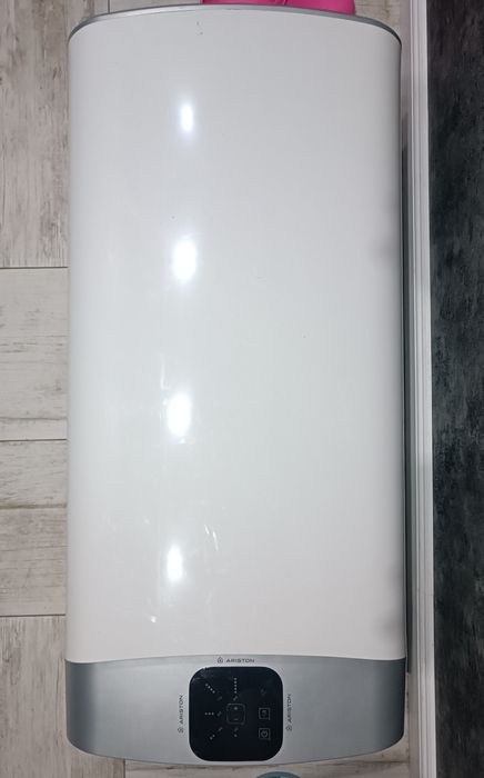 Бойлер Ariston Velis Evo 80l протекъл