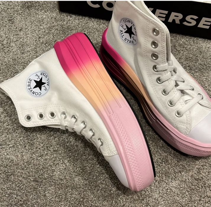 Нови Converse обувки с размер 37.5  стелка 24 см