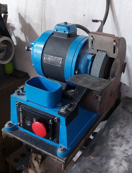 Наждак 380 В продам