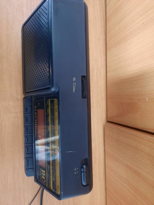 Radio cu ceas si alarma