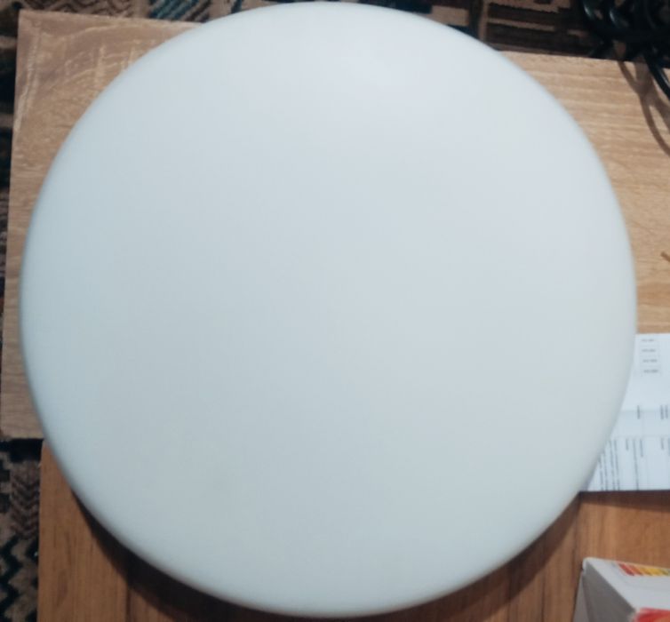 Светильник продается.