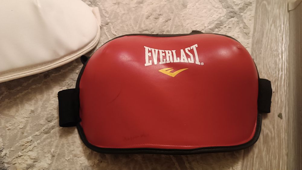 Нагрудники сатылады Каратэ