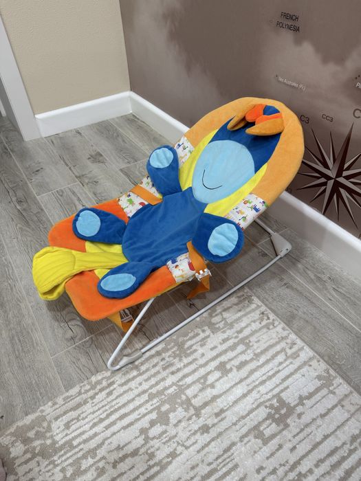 Продам шезлонг для малышей