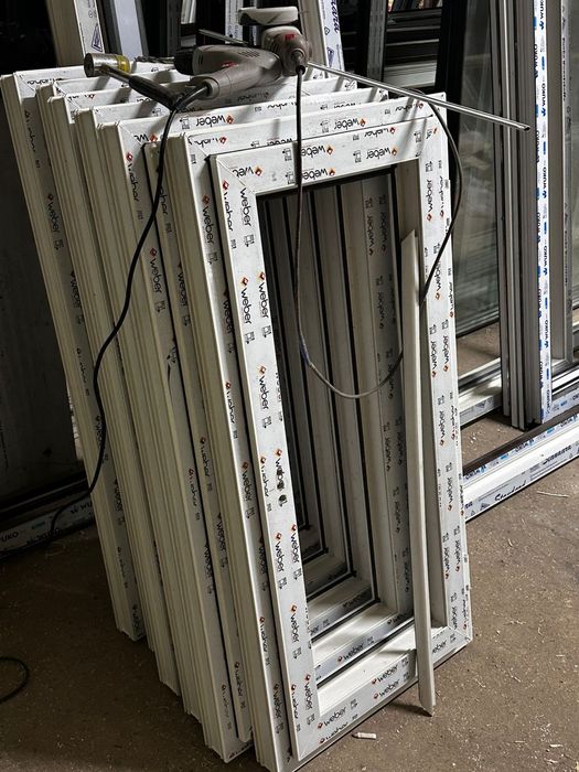 Пластиковые окна, двери,маскидные сетьки