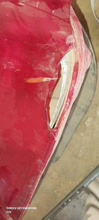 Lacetti farasi 2 tasiyam ishlidi faqat chab taraf fara  singan