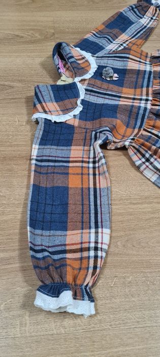 Платье на девочку 5 - 6 лет.