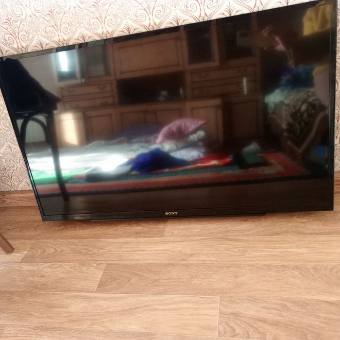 Продам телевизор б/у